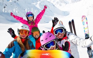 滑雪镜颜色怎么挑选，滑雪镜颜色怎么挑选好