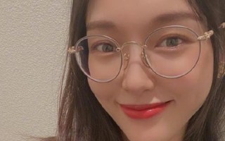 眼睛小的人戴什么镜框，眼睛小的人戴什么镜框好看