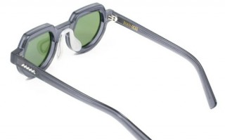 变色镜片眼镜多少钱，变色镜片对眼睛有害吗